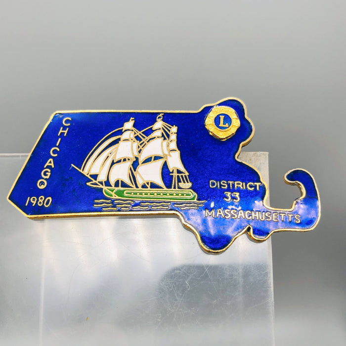 Vintage Lions Club Lapel Pin Chicago District 33 Massachusetts State Ouline Ship