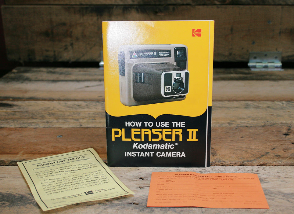 Vintage Pleaser II Program Kodamatic Kodak Instant Camera, Instructions, IOB