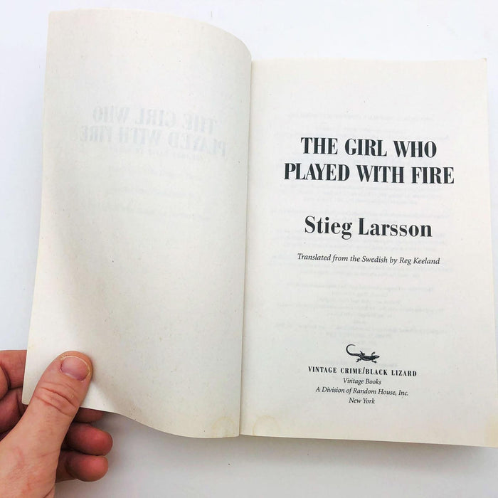 The Girl Who Played With Fire Paperback 2006 Book 2 Millennium Swedish Author 7