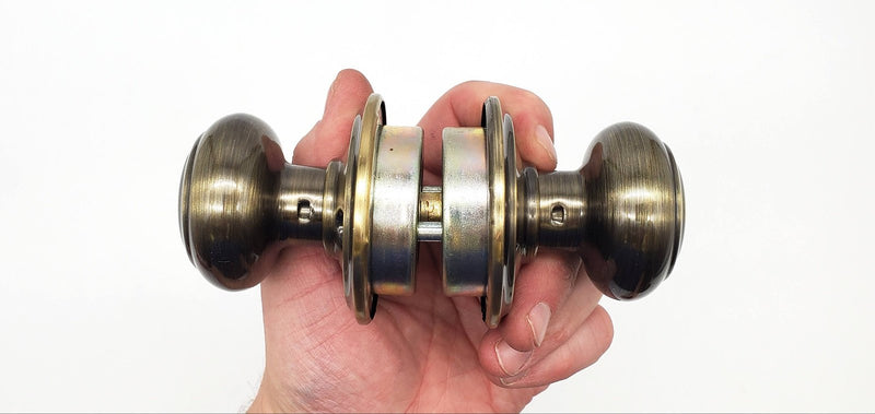 Schlage Door Knob Antique Brass Passage Latch 609 GEO F10S 2-3/8in BS NOS 4