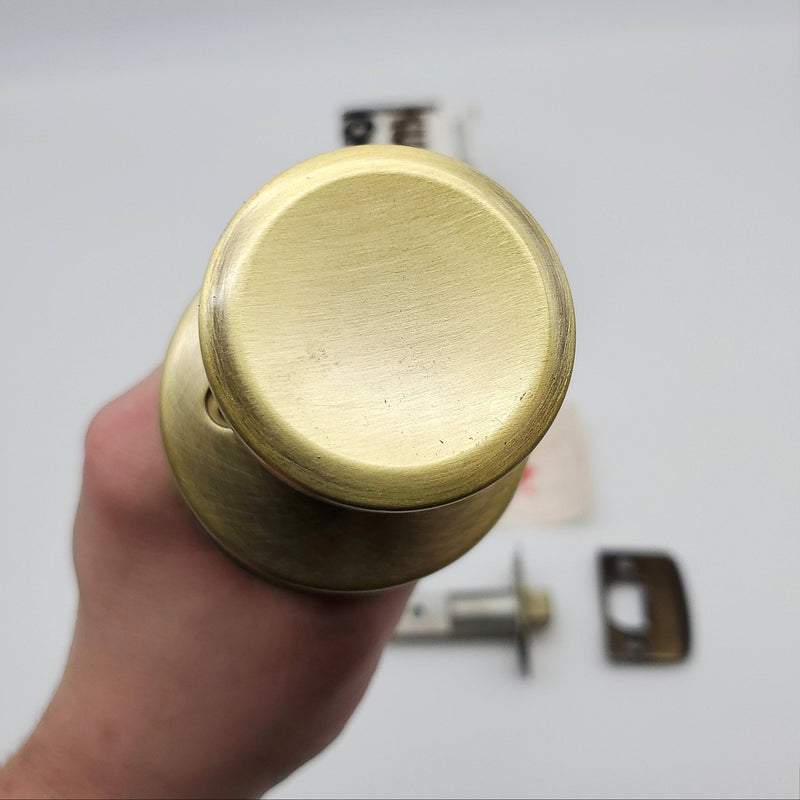 Kwikset Door Knob Passage Latch Antique Brass US5 BEL AIR 200B 2-3/4 BS NOS