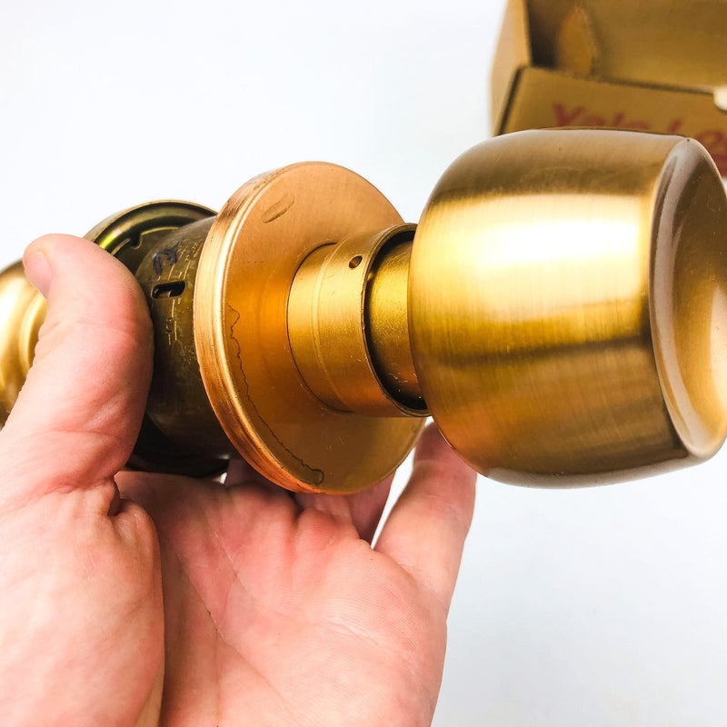 Yale Storeroom Closet Door Knob Lockset BR5405 X1210 US10 Satin Bronze New NOS 8