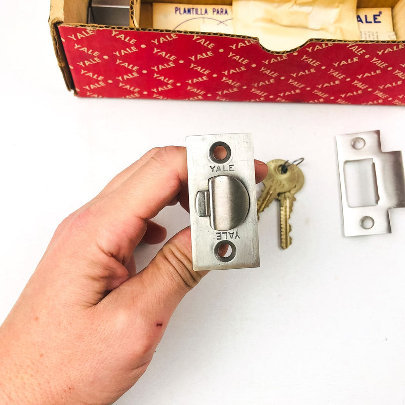 Yale Hospital Privacy Door Knob Lockset BR5424 US32D Polished Stainless Steel 9