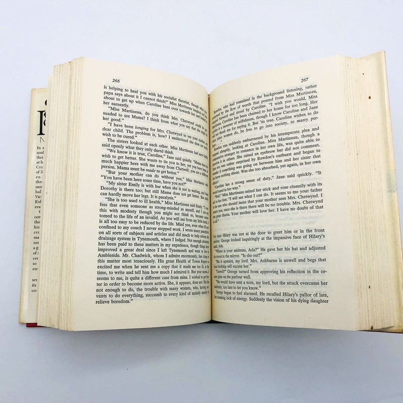 Nicola Thorne Book Sisters & Lovers Hardcover 1981 1st Edit English Aristocrat 9