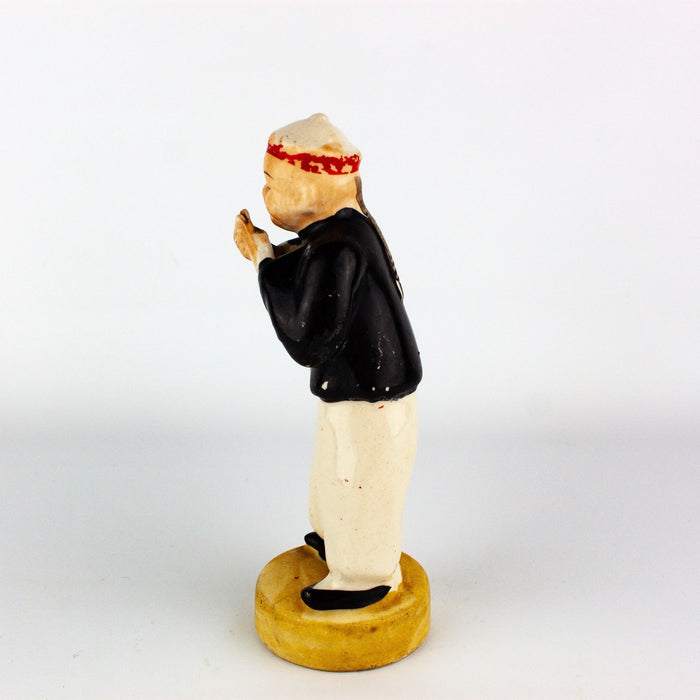 Occupied Japan Asian Oriental Man in Hat Gesturing w/ Hands 6.5 Inches 4