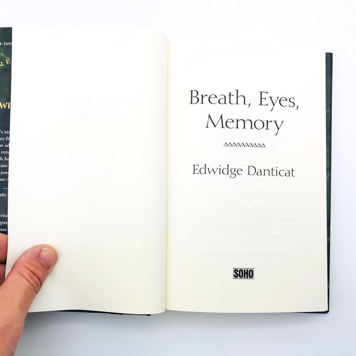 Breath Eyes Memory HC Edwidge Danticat 1994 Santeria Hatie Immigrant 1st Edition 8