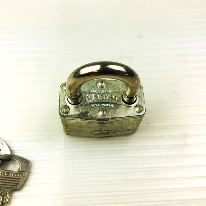 Master 500 Steel Padlock Lock Keys Breakaway Shackle New 201 Keyed NOS Vintage 7
