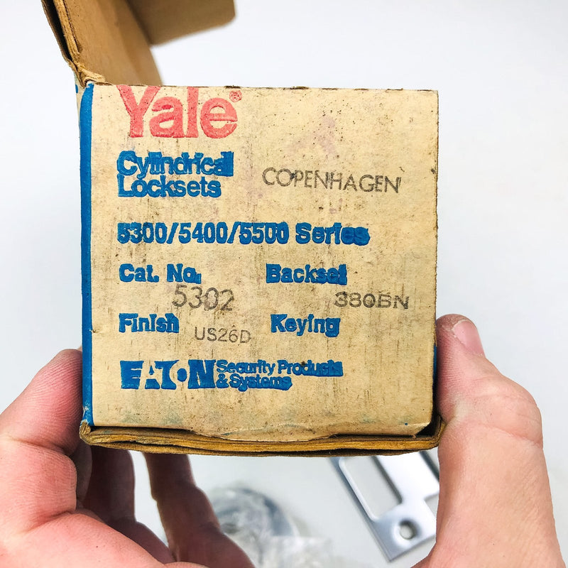 Yale Privacy Door Knob Locking 5302 Copenhagen 380BN US26D Satin Chrome New NOS 3