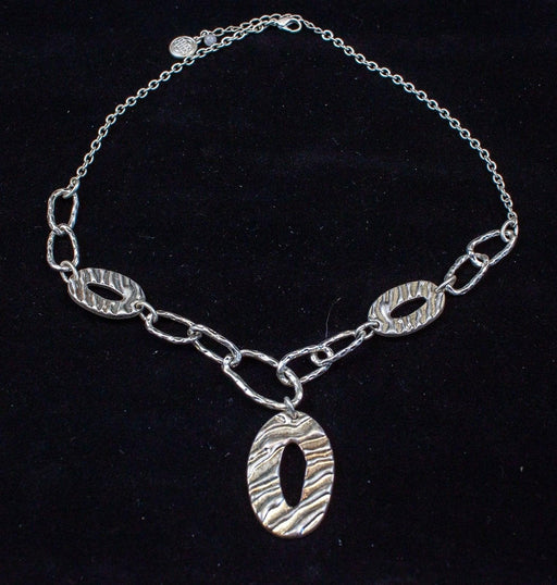 Vintage Bill Blass: Silver Tone Hammered Texture Oval Chain Necklace - 20.5" 1