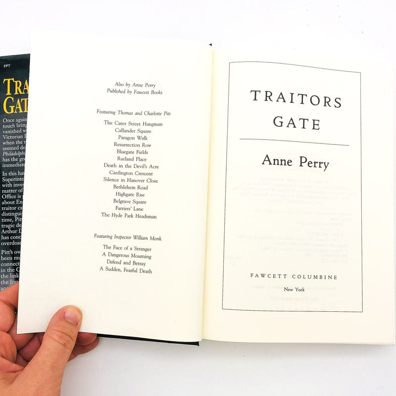 Traitors Gate Hardcover Anne Perry 1995 Women Detective England 1st Edition 7
