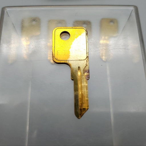 5x Yale EB1019 Key Blanks B10L Keyway Brass 4 Pin NOS 2