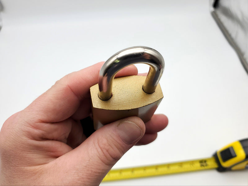 American Lock Padlock No 205 Brass Finish 1-3/8" L x 0.3" W Shackle USA Made NOS