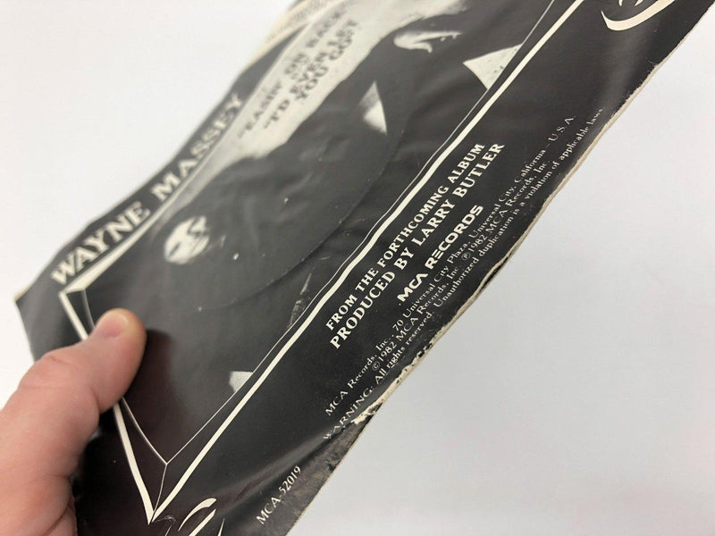 Wayne Massey Easin' on Back Record 45 RPM Single MCA-52019 MCA Records 1982 6