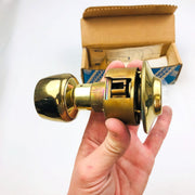 Yale Communicating Passage Door Knob 5328 Brandywine US03 Bright Brass No Strike 6