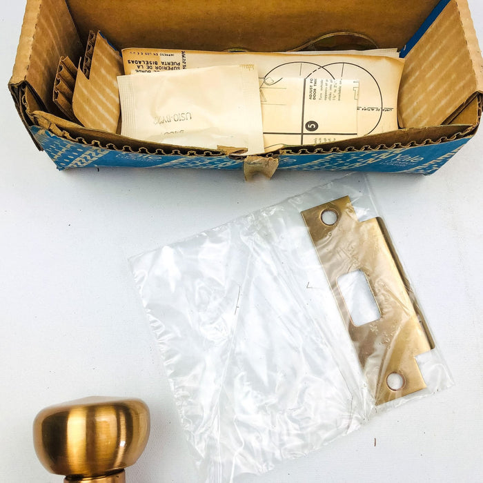 Yale Passage Closet Door Knob LF5401 Litchfield US10 Satin Bronze NOS No Latch 11