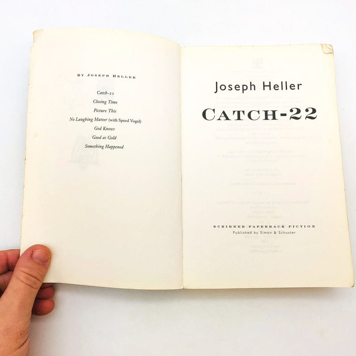 Catch 22 Paperback Joseph Heller 1994 WW2 Bombardier Survival Historical Fiction 7