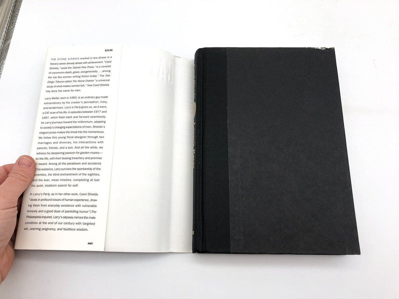 Larry's Party Carol Shields 1997 Viking Hardcover Dust Jacket 6
