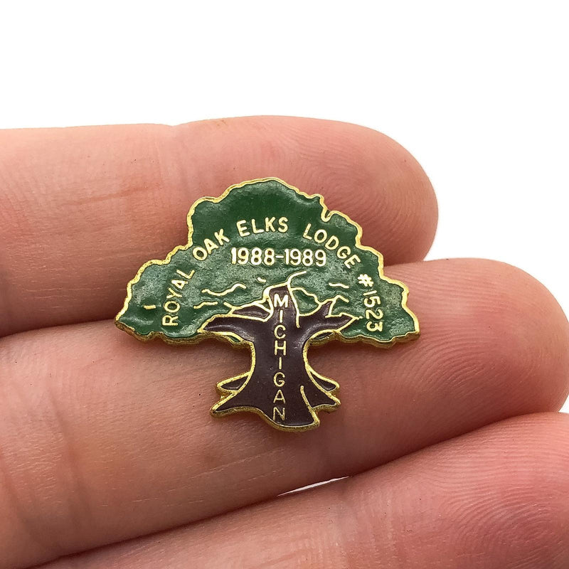 Elk's Lodged Lapel Pin Royal Oaks 1523 Michagin State Tree 1981 Vintage 1