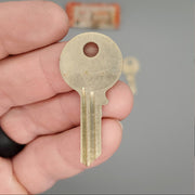 5x Yale RN10 1/2 Key Blanks JC Keyway Nickel Silver 4 Pin NOS 2