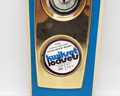 1960s Kwikset Ornamental Escutcheon Bright Brass Doorknob & Deadbolt Trim NOS 2