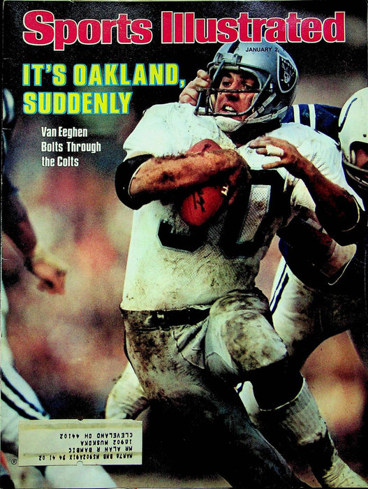 Sports Illustrated Magazine Jan 2 1977 Van Eeghen Oakland Raiders