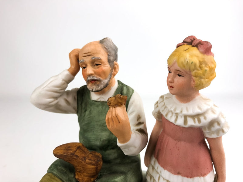 Norman Rockwell Figurine Statue The Shoemaker 1981 Annual Collector's Club 8