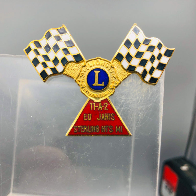 Vintage Lions Club Lapel Pin Pinback Sterling Heights Michigan 11-A-2 Ed Janis