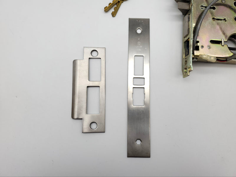 Yale Touch Code Door Knob Entry Lock Satin Chrome 2770 with Override Missing PCs