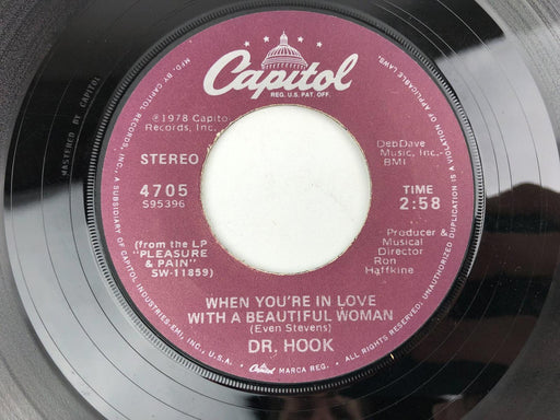 45 RPM Knowing She's There / When You're In Love With a Beautiful Woman Dr. Hook 1