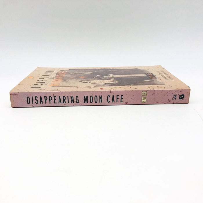 Disappearing Moon Cafe SC Sky Lee 1992 Chinese Canadian Historical Fiction 3